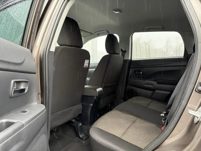 Mitsubishi ASX 1.6 Cleartec Invite+ 2014 Benzine 11