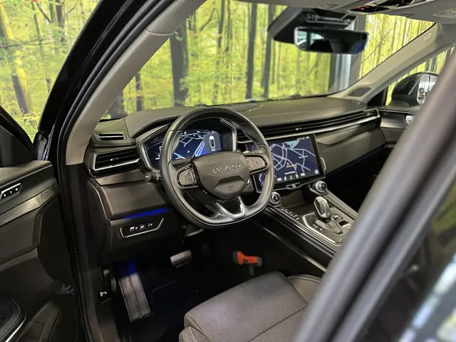 Lynk & Co 01 1.5 2024 Hybride Benzine 8