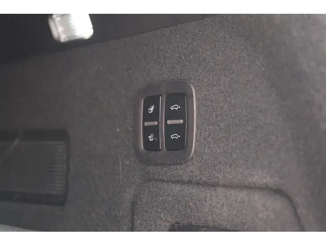 Porsche Cayenne 3.0 E-Hybrid 2023 Hybride Benzine 16