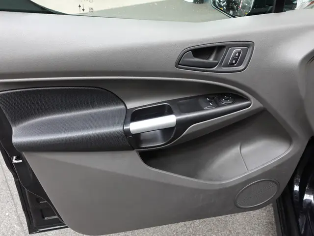 Ford Transit Connect 1.5 EcoBlue L2 Trend 2023 Diesel 10