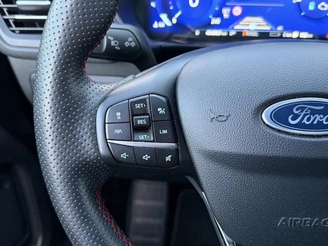 Ford Kuga 2.5 PHEV ST-Line X 2023 Hybride Benzine 7