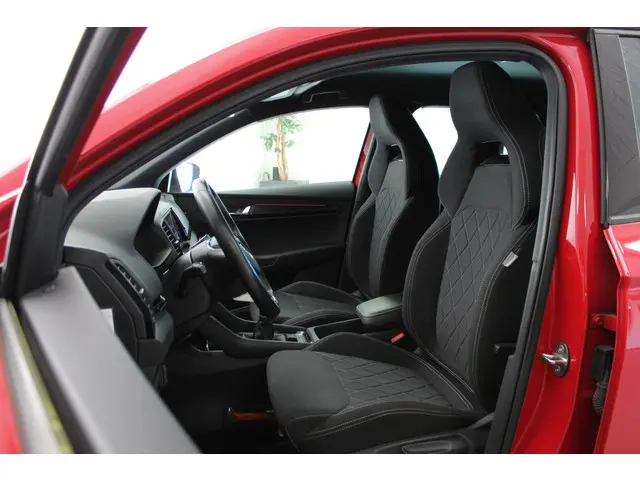 Škoda Karoq 1.5 TSI ACT Sportline Business 2021 Benzine 10