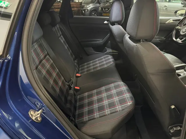 Volkswagen Polo 2.0 TSI GTI 2020 Benzine 28