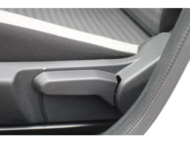 Toyota Aygo 1.0 VVT-i x-play limited 2019 Benzine 10