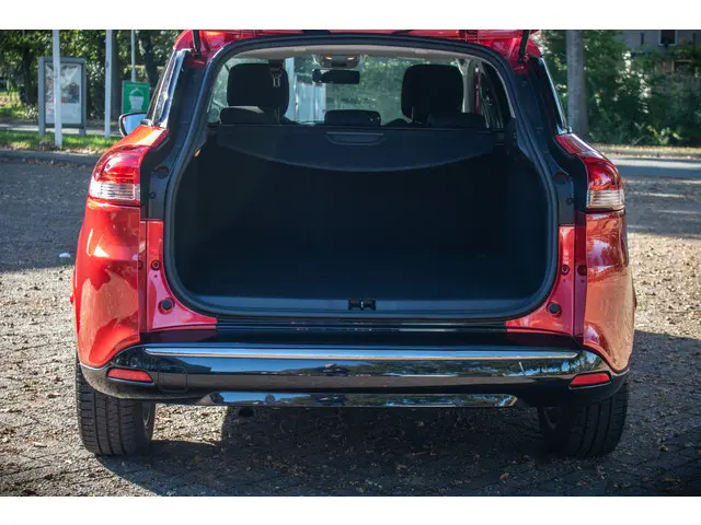 Renault Clio Estate TCe 90 Limited 2020 Benzine 21