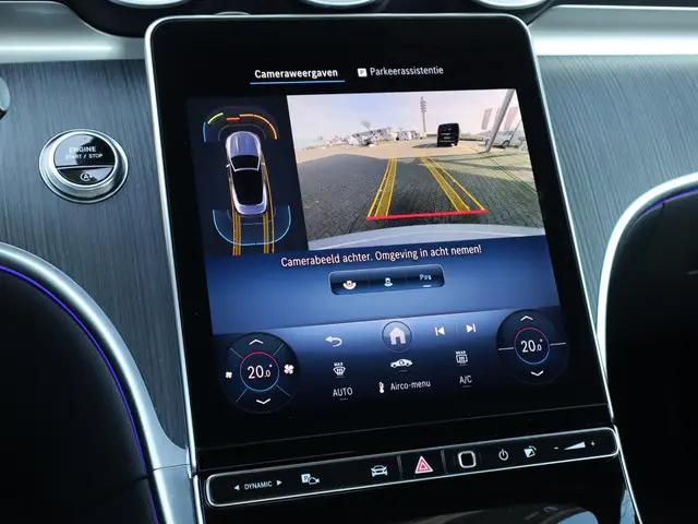 Mercedes-Benz CLE Cabriolet 200 AMG Line 2024 Benzine 24