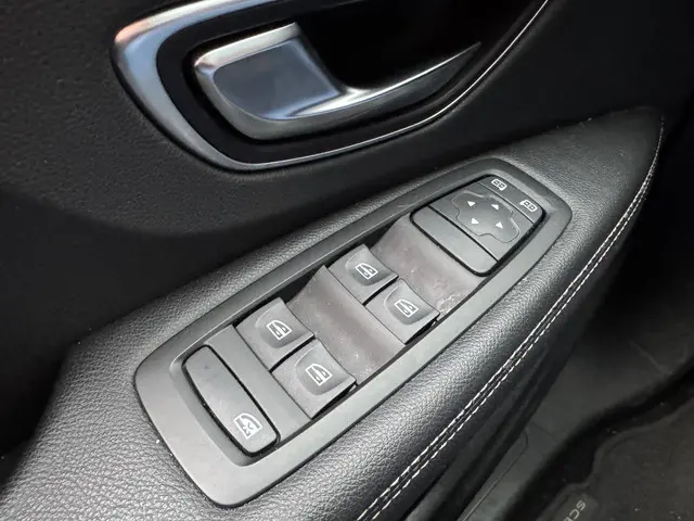 Renault Grand Scénic 1.2 TCe Zen 2017 Benzine 25