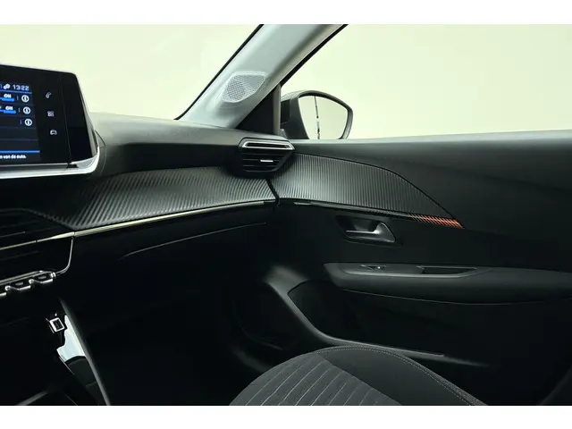Peugeot 208 1.2 PureTech Active 2023 Benzine 24