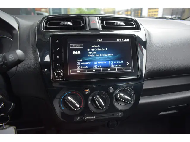 Mitsubishi Space Star 1.2i-12V ISG Connect+ 2023 Benzine 14