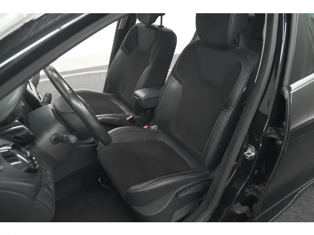Renault Clio TCe 90 Intens 2017 Benzine 25