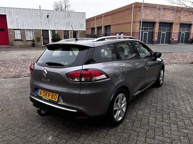 Renault Clio Estate 0.9 TCe Expression 2013 Benzine 4