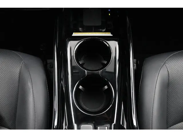 Toyota Prius 1.8 Plug-in Executive 2019 Hybride Benzine 40
