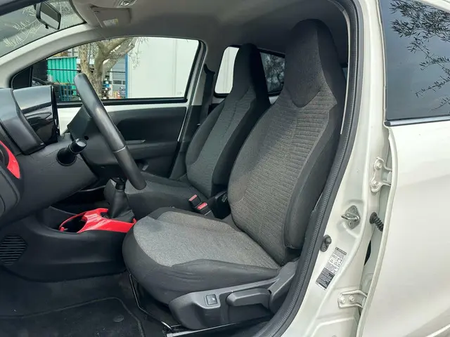Citroën C1 1.2 PureTech Shine Climate 2015 Benzine 5