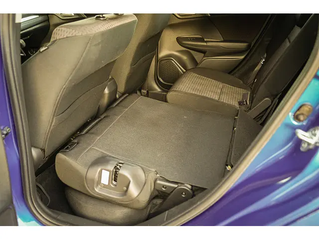 Honda Jazz 1.3i VTEC ELEGANCE 2019 Benzine 28
