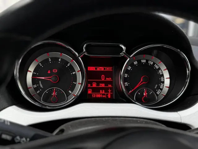 Opel ADAM 1.4 Jam 2013 Benzine 15