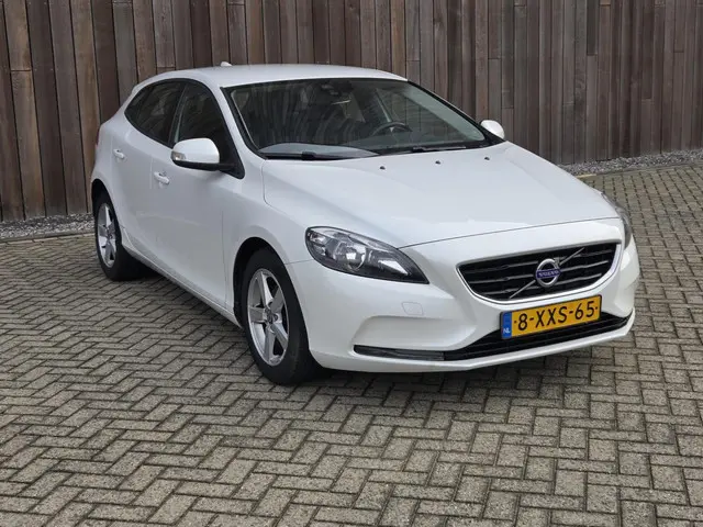 Volvo V40 1.6 D2 Kinetic Business Navigatie 2014 Diesel 7