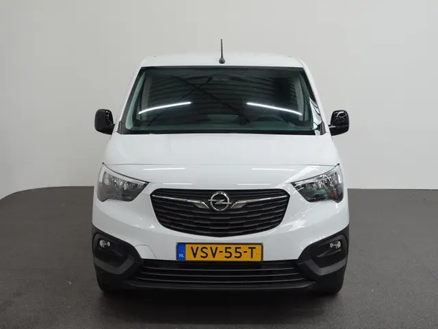 Opel Combo 1.5D L2H1 Standaard 2022 Diesel 29