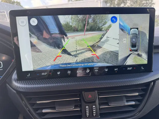 Ford Kuga 2.5 PHEV ST-Line X 2025 Hybride Benzine 22