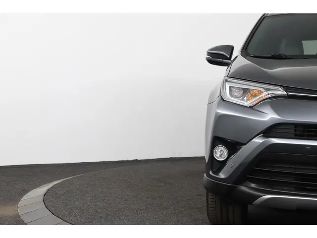 Toyota RAV4 2.5 Hybrid Style 2016 Hybride Benzine 35