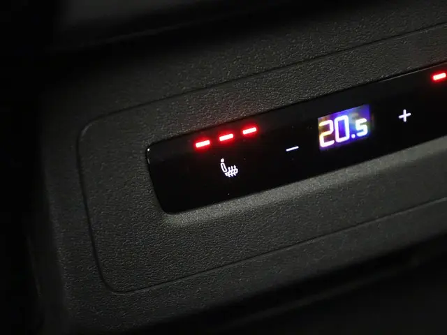 Audi Q6 e-tron S edition 286 PK 2026 Elektrisch 52