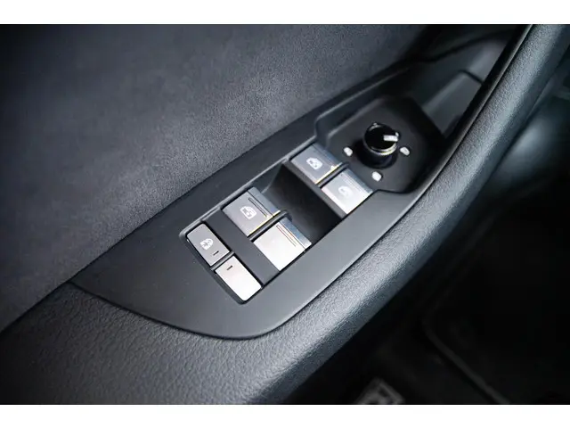 Audi A6 Avant 55 TFSI 2022 Benzine 30