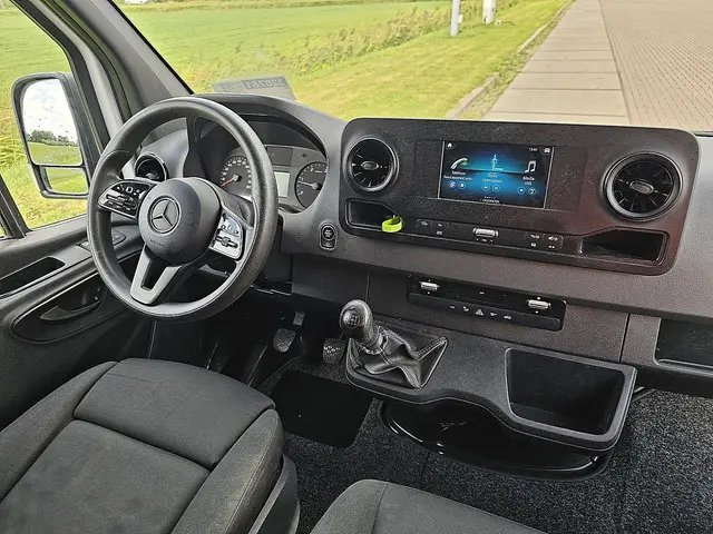 Mercedes-Benz Sprinter 311 2022 Diesel 8