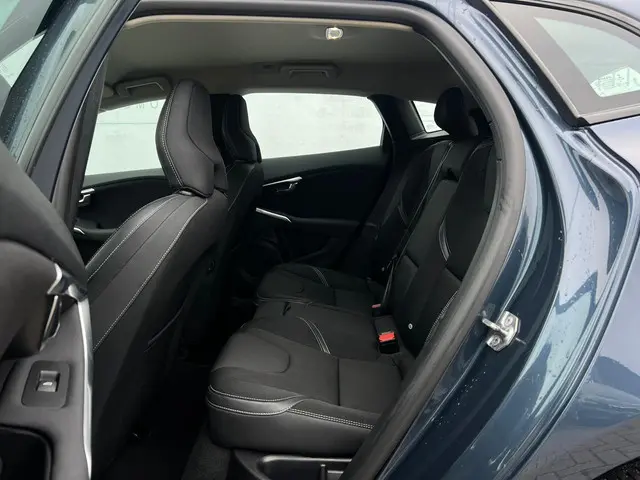 Volvo V40 1.5 T2 Polar+ 2019 Benzine 6