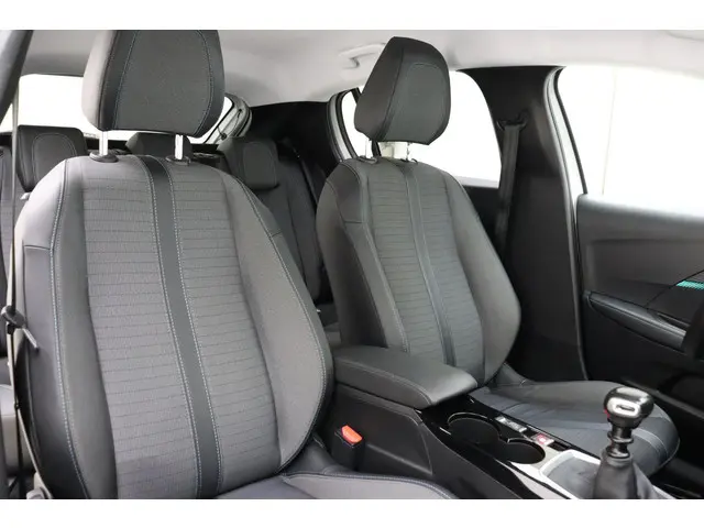 Peugeot 208 1.2 PureTech Allure 2021 Benzine 10