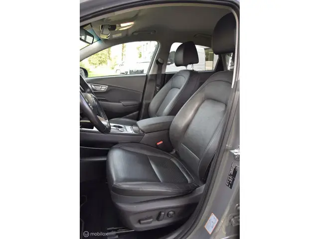 Hyundai Kona EV Premium 64 kWh & Trekhaak 2019 Elektrisch 11
