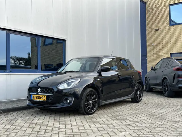 Suzuki Swift 1.2 SPORT Smart Hybrid 2020 Benzine 31
