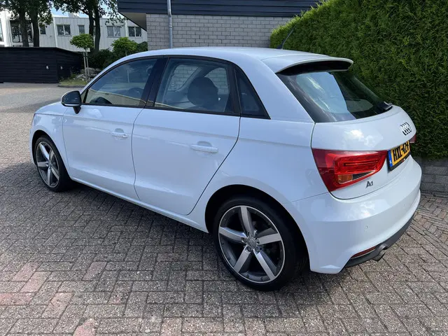 Audi A1 Sportback 1.0 TFSI Sport 2015 Benzine 19