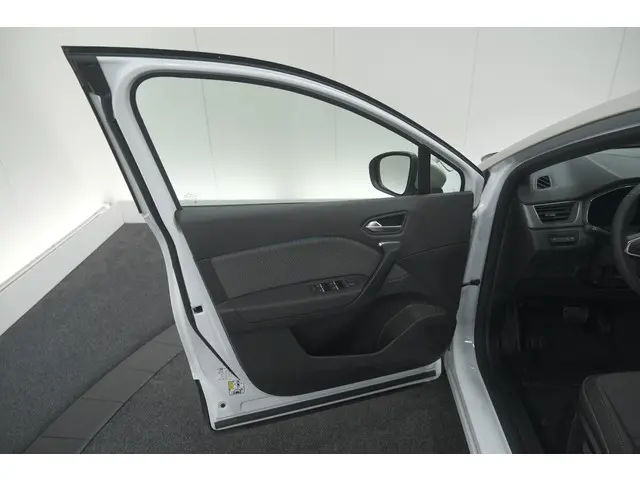 Renault Captur Mild Hybrid 160 EDC Techno 2024 Benzine 66