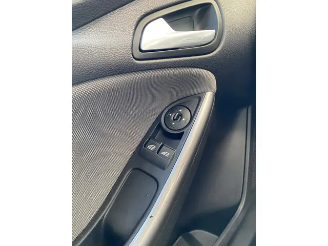 Ford Focus 1.6 TI-VCT Titanium 2014 Benzine 14