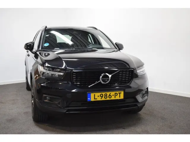 Volvo XC40 T3 163pk AUT8 R-Design/ 2020 Benzine 21