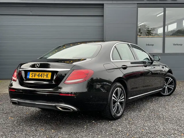 Mercedes-Benz E-Klasse 2
