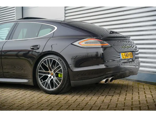 Porsche Panamera 3.0 S Hybrid 2012 Benzine 28