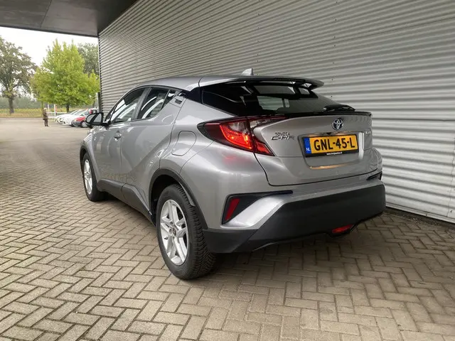 Toyota C-HR 1.8 Hybrid Business 2022 Hybride Benzine 10