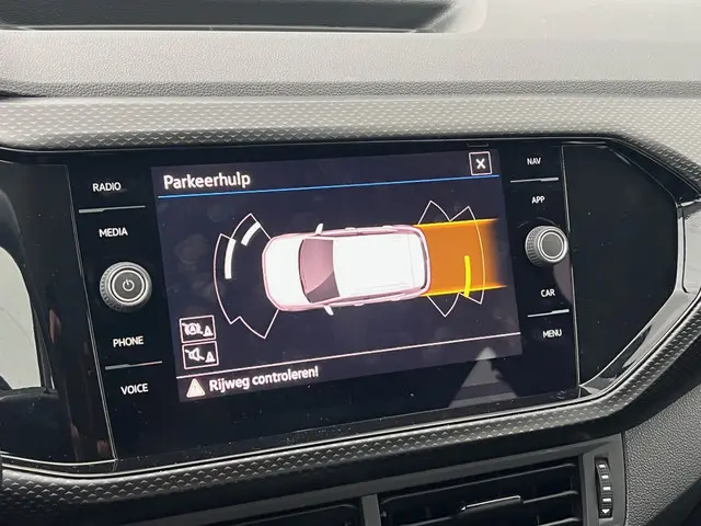 Volkswagen T-Cross 1.0 TSI 110pk Life DSG 2024 Benzine 8