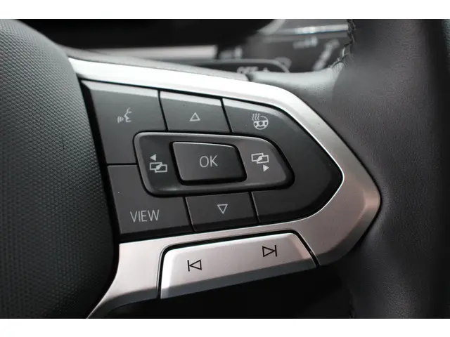 Volkswagen T-Roc 1.5 TSI 150pk DSG Style 2023 Benzine 15