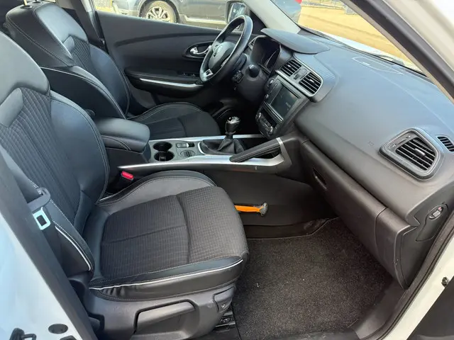 Renault Kadjar 1.2 TCe Bose 2016 Benzine 22