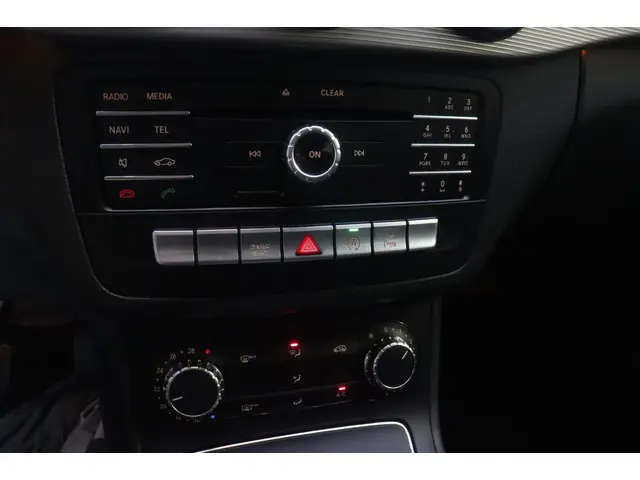 Mercedes-Benz B-Klasse 180 Ambition 2018 Benzine 21