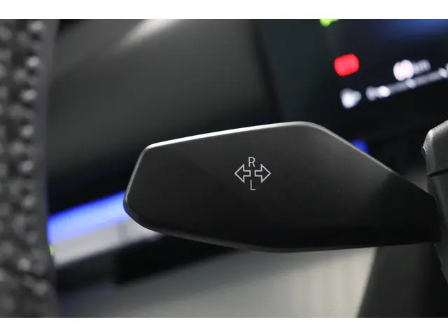 BMW 5 Serie Touring 520i 2025 Benzine 23