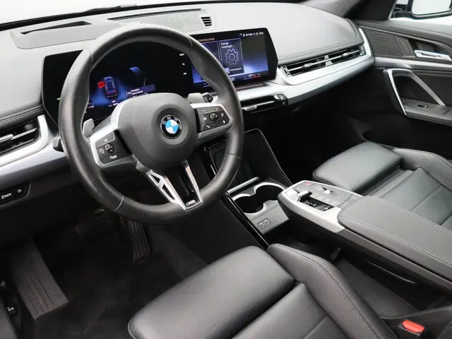 BMW X1 sDrive18i 2023 Benzine 10