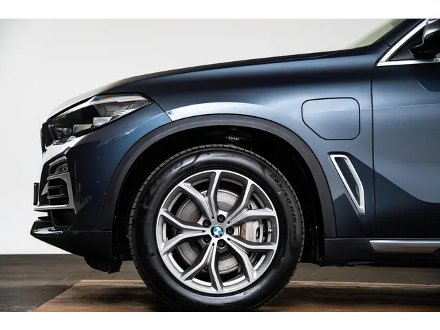 BMW X5 xDrive45e High Executive 2021 Hybride Benzine 7