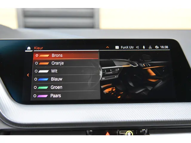 BMW 1 Serie 120i M-Sport Edition 2021 Benzine 14