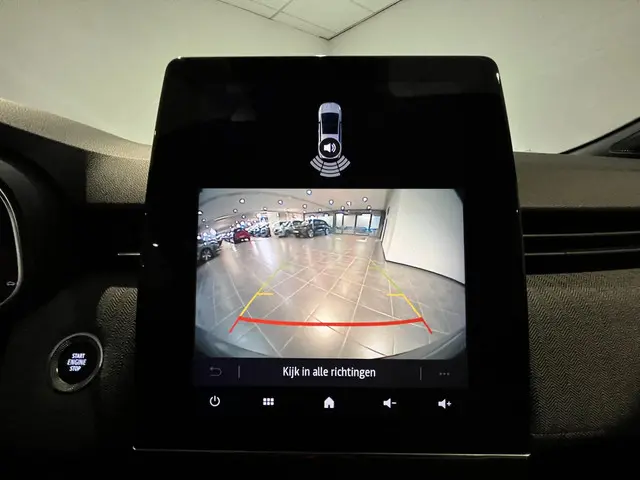 Renault Clio 1.0 TCe 90 GPF techno 2024 Benzine 12