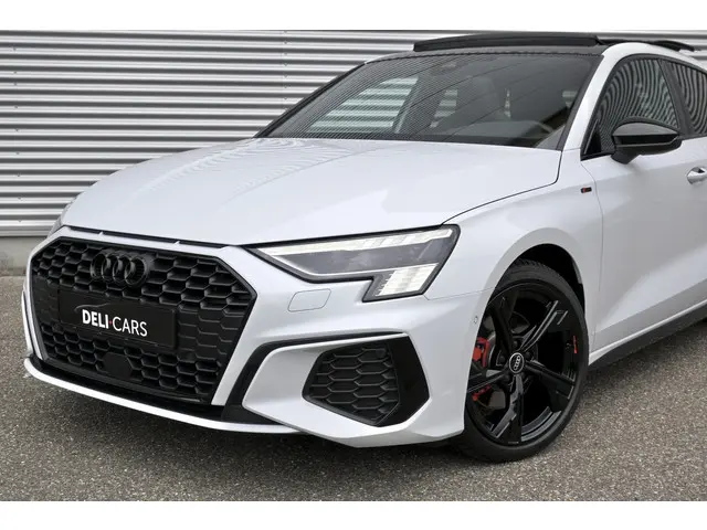 Audi A3 Sportback 35 TFSI S-Line 2021 Benzine 4