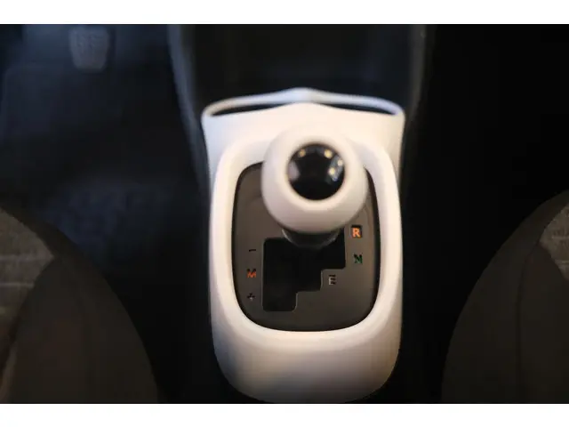 Citroën C1 VTi 68 Shine Automaat 2016 Benzine 13