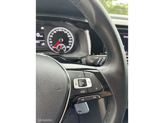 Volkswagen Polo 1.0 TSI Beats 2019 Benzine 12
