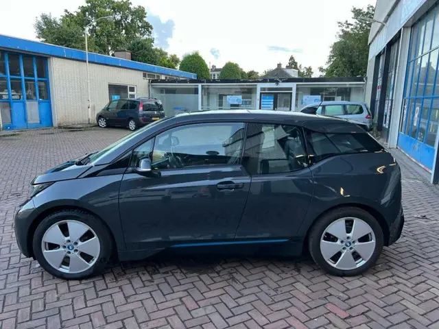 BMW i3 PANO SNELLADER LEER LED NAVI PRO 2015 Elektrisch 7